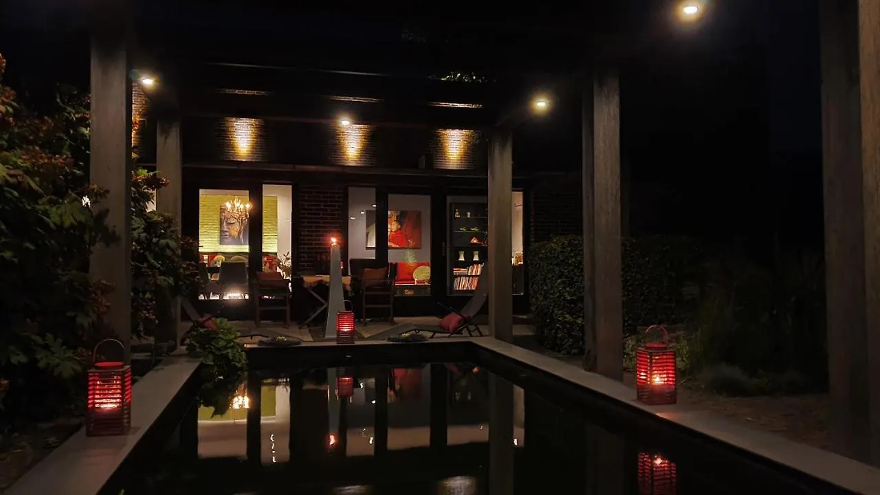 Downtown Hideaway, B&B Grand Deluxe Eindhoven Frühstückspension