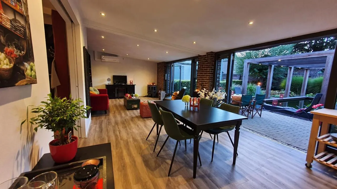 Downtown Hideaway, B&B Grand Deluxe Eindhoven Niederlande